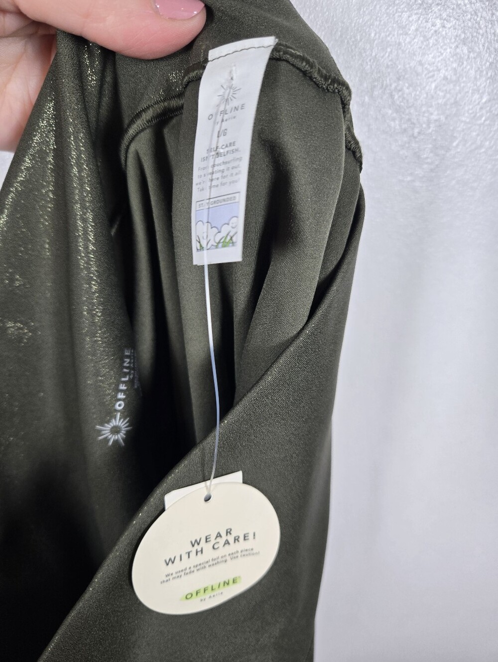 NEW Aerie Offline Real Me Crop Leggings Size Large Liquid Shine Metallic Green - Picture 7 of 12